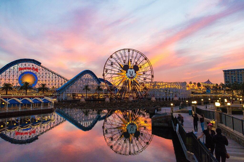 Công viên Disneyland ở California, Mỹ